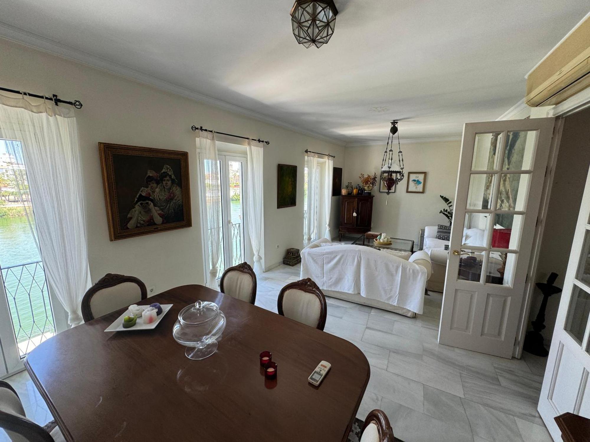 Wonderful Duplex In Calle Betis Sevilla
