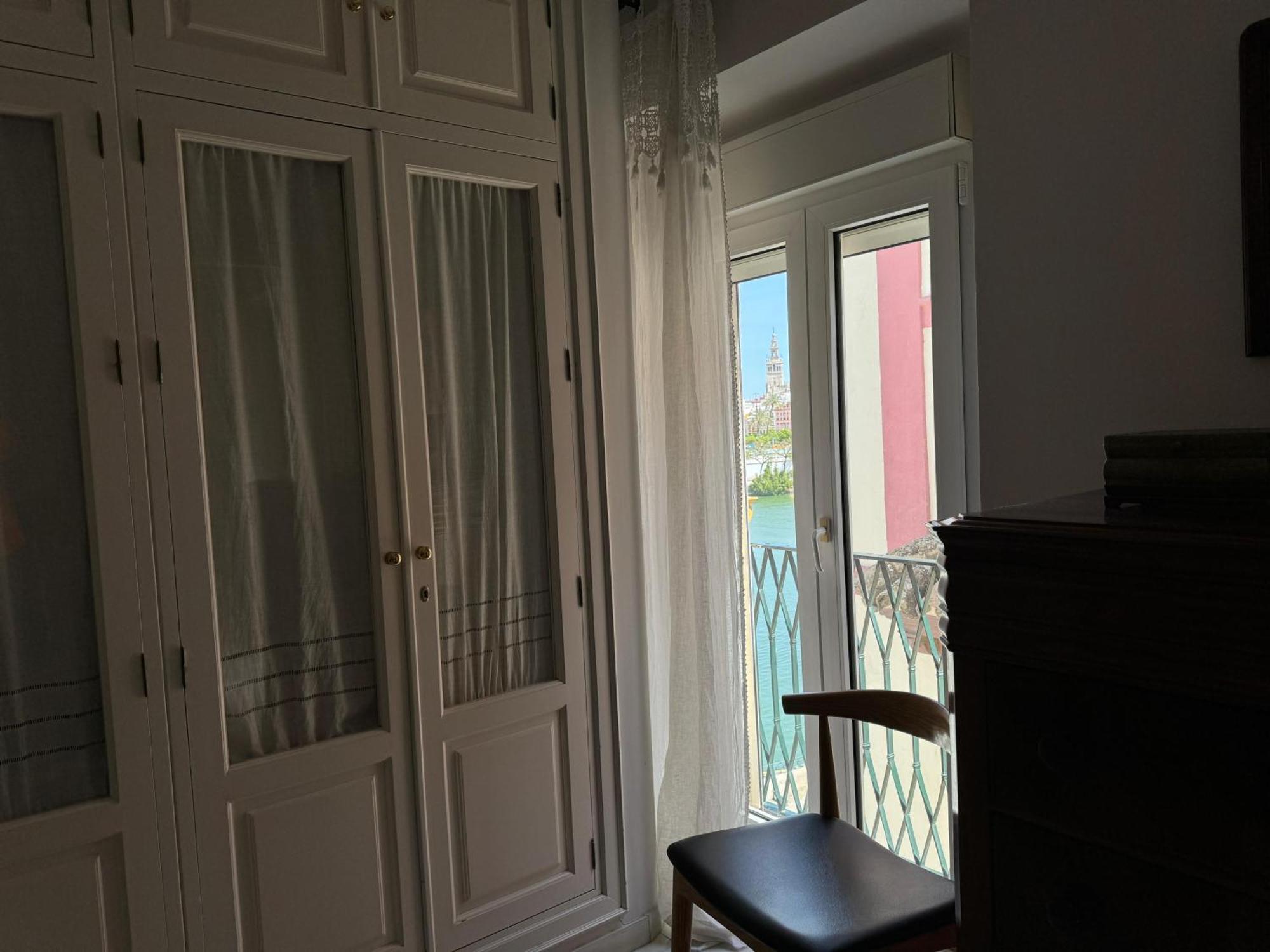 Wonderful Duplex In Calle Betis Apartamento