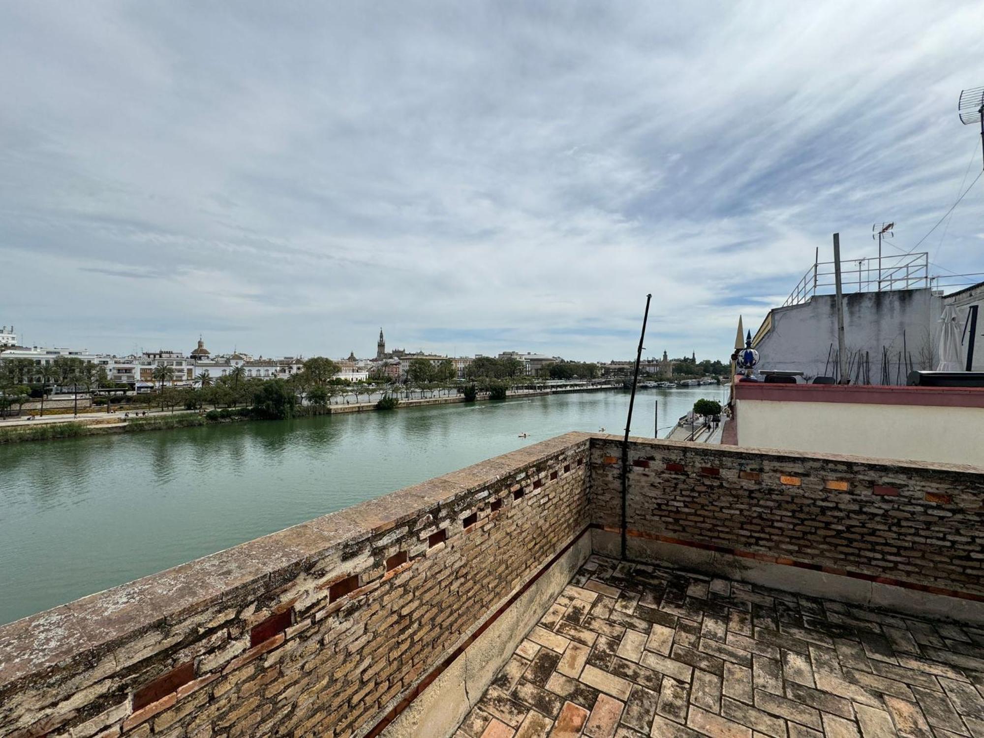 Apartamento Wonderful Duplex In Calle Betis Sevilla